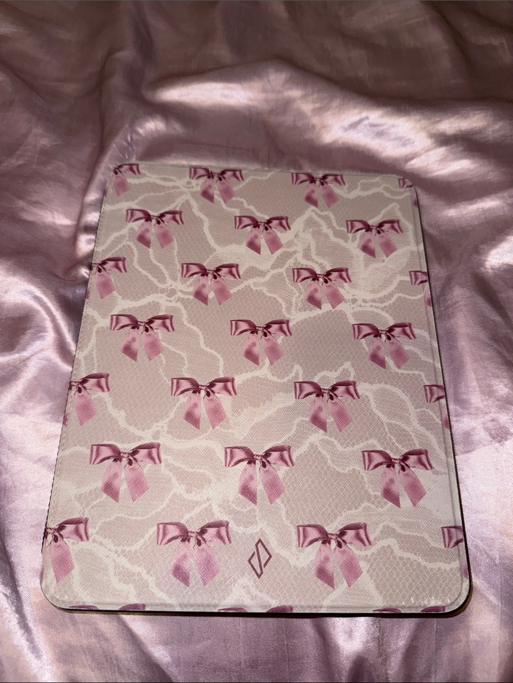 Pink Bow Pattern iPad Air Case